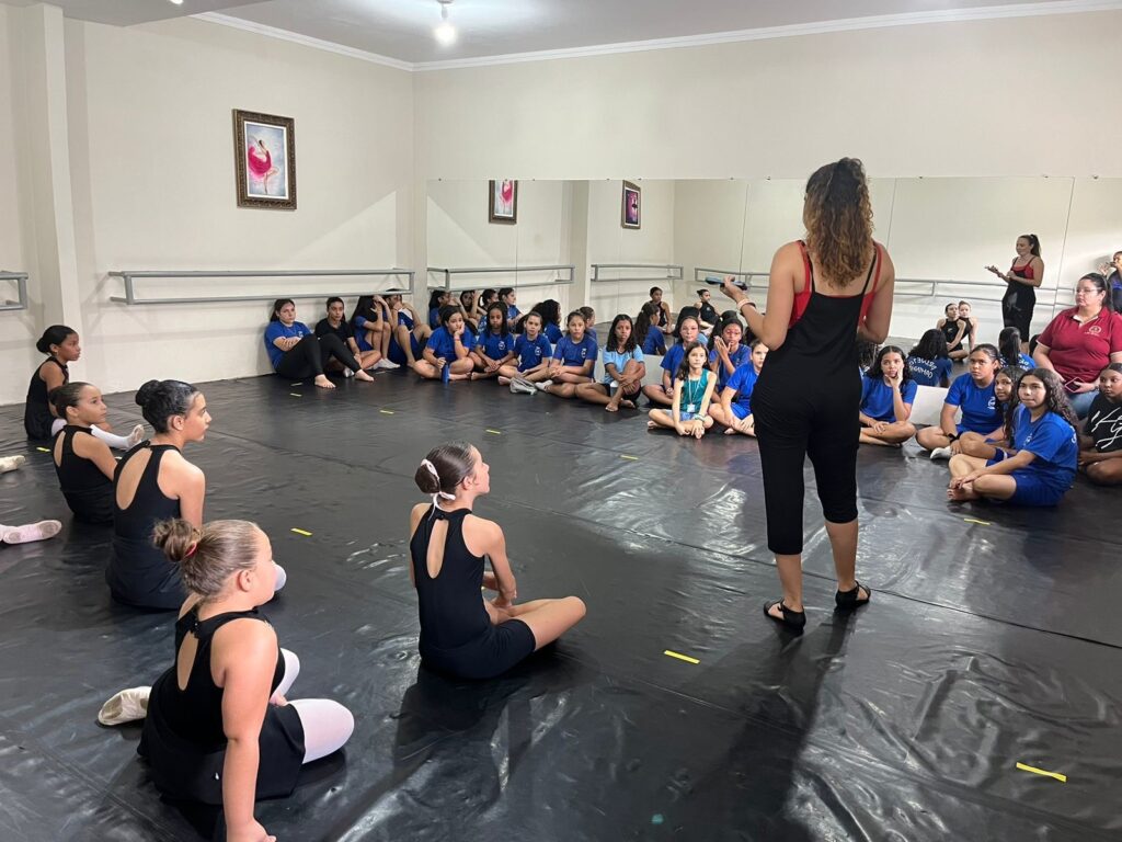Turma – Aula de Dança 1